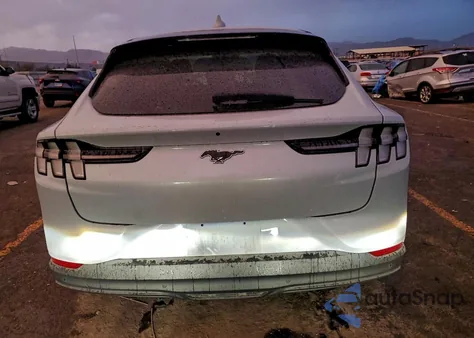 2022 Ford Mustang Mach-E Select z USA, uszkodzony, nr VIN 3FMTK1RM8NMA58960